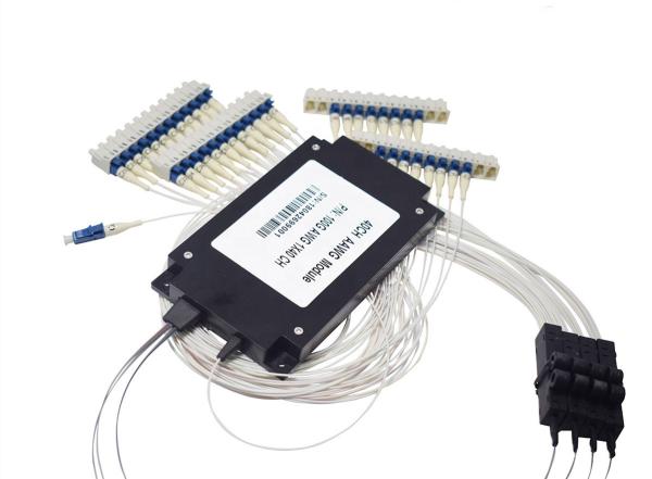 小型の波長部の多重交換装置100GHZ Athermal AWG DWDMモジュール
