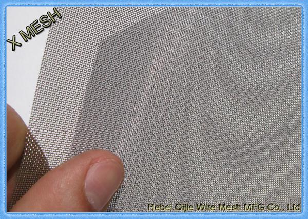 T 304 Stainless Steel Woven Wire Mesh , Metal Mesh Screen 30m Roll Length For