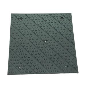 Racecourse Black Rubber Flooring Mats Use For Channel Rubber Mats 6mm Thick Steel Plate Embedded