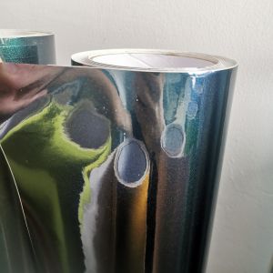 China Película 3D de fibra de carbono para envoltura de automóviles personalizable en muchos colores y patrones wholesale