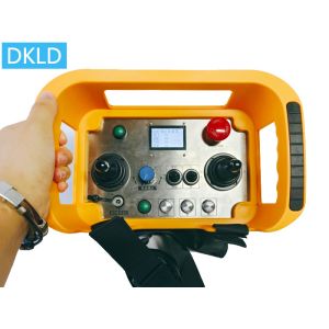 China Control remoto inalámbrico de 250 metros para dos tractores no tripulados rocker infinito universal on sale