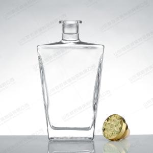 China Customized Bottle Color Whisky Liquor and Wine Square Glass Bottle with Cap in Custom Size supplier