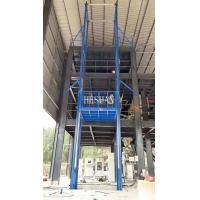 China 2000KG Residential Cargo Lift Hydraulic Outdoor Goods Lift For Mezzanine Floor on sale