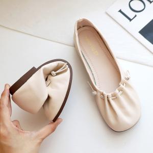 Solid Color Soft Ballet Flat Shoes , Women's White Square Toe Crinkled Rubber Flat Shoes