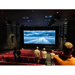 China SCX LEDレンタルP4屋内フルカラーLEDスクリーン512x512mm高速ロック軽量薄型LEDキャビネットパネル、ステージバックLEDビデオウォール用 supplier