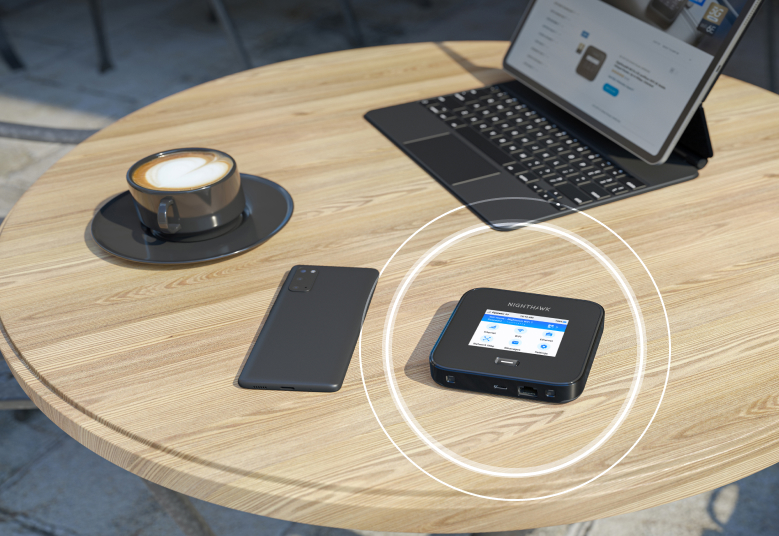 China NIGHTHAWK M7 Ultra M7500 5G MmWave WiFi 7 5.8Gbps with 2.5G Ethernet Mobile Hotspot Router wholesale