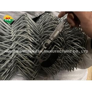 China 60x60mm 3.5mm Heavy Galvanized Chain Link Fence for Residential Use supplier