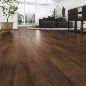 China Piso Laminado 8mm SPC Vinyl Flooring Click Plank Vinyl Flooring UV Coating supplier