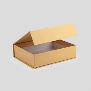 China Art Paper 2mm Paperboard Custom Magnetic Closure Box Golden supplier