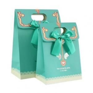 China Beauty Products Recycled Paper Gift Bags Paper Bag With Ribbon Recyclable Customized supplier