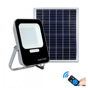 China 20W 150W 200W IP66 Energy Saving Solar Powered Flood Lights waterproof IP65 easy install supplier