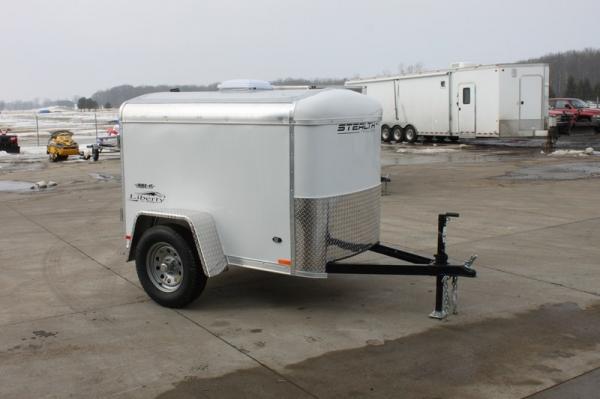750kg Capacity 7x4 Single Axle Furniture Van Trailer / Fully Enclosed Cargo