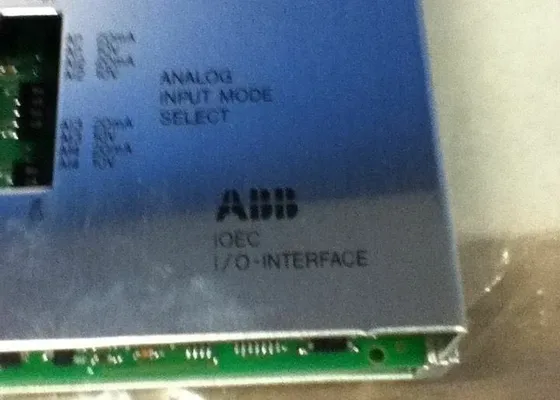 China ABB 3BHB003041R0101 Carte d'interface E/S IOEC Solutions de contrôle avancées wholesale