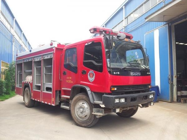 ISUZU 6T Firefighter Fire Rescue Truck FVR 240hp 6 Wheel Water Tanker Fire Truck