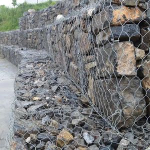 China High Grade New Design 2X1X1 High Zinc Coated Hot Dipped Galvanized Gabion Hexagonal Wire Mesh Stone Boxes wholesale