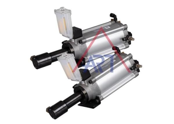 Knife Punch Cylinder Spit Volume 70CC Horizontal Type With Hydraulic Detection Diameter 10CC