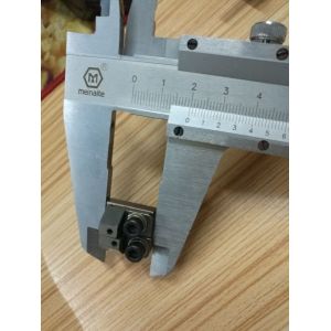 China High-Strength Alloy Steel Needle Clamp for Zipper Machine with Temperature Resistance -20°C to 80°C and Precision ±0.01 mm wholesale