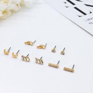 Geometry Moon Ear Stud Gold 5 Pairs Per Set With Shiny Zircons