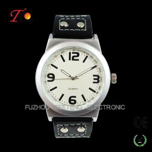 Casual and simple design with PU Leather Band Quartz Wrist Watch for Men