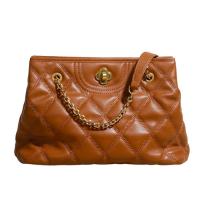 China Chain Bag High-Capacity Leather High-End Style Diamond Bag Shoulder Messenger Bag Female Bag on sale