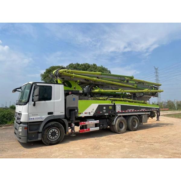 Zoomlion 47m 2013 Año 52m Bomba de hormigón para hormigón semi seco 12060*2500*4000mm