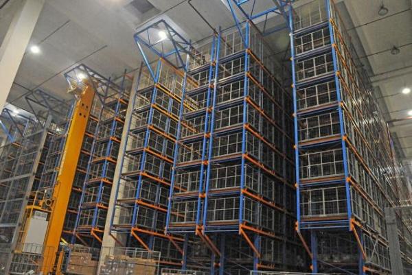 Customized Industrial Storage Racking Systems High Density For Warehouse