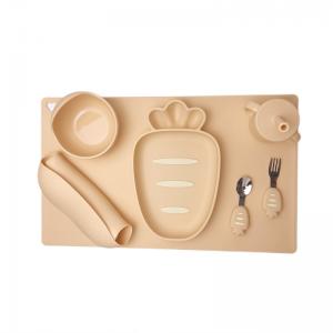 China 7 Pieces Silicone Baby Feeding Set Carrot Shape Dining Table Mat Suction Cup supplier