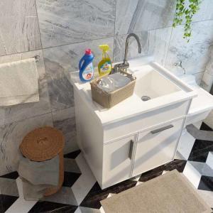 China OEM ODM Bathroom Vanity Cabinets Modern Counter Wash Basin supplier