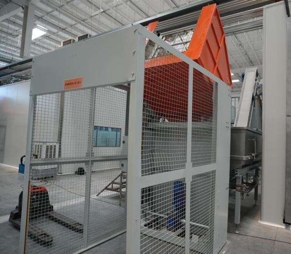 Automatic Cap Feeding System for Blow-Fill-Cap BFC Applications