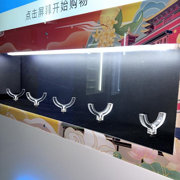 China 32 Inch Touchscreen Medal Vending Machine with 300-600 Pcs Capacity and 110-240V Voltage for Souvenir Coins wholesale
