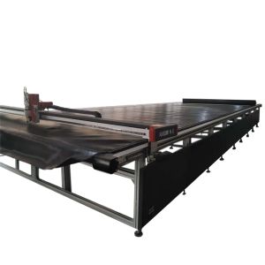 China Machine de découpe textile pour vêtements avec alignement de treillis rayé et oscillation par jet d'encre wholesale