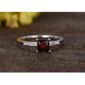 Princess Cut Garnet Diamond Engagement Ring Prong Setting Type