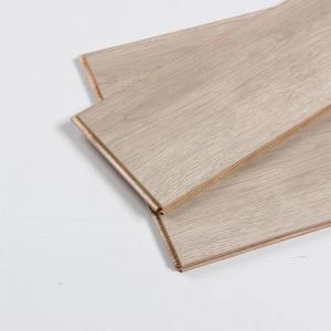 China GOLDEN PINE HDF Wood Laminate Floor AC5 Clic Wood Floating Floor Waterproof Suelo Laminado supplier