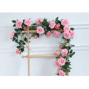 China 折り曲げられる人工的なローズのツルのDiyの花の列5cm*100cm 6cm*120cm supplier