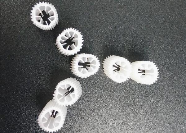 Medios de filtro materiales del plástico MBBR del bio medios de la talla 5*10mm de MBBR sistema de prevención de intrusiones basado en host pesado de la Virgen