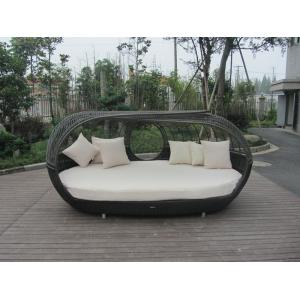 UV Resistant Outdoor Rattan Daybed , Dark Brown Wicker Oval Bed