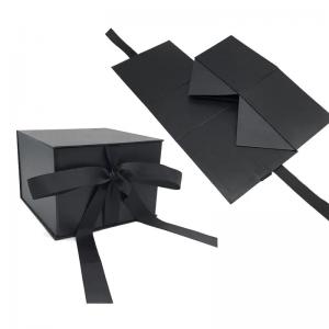 Custom Magnetic Paper Box Foldable , Gift Packaging Black Collapsible Paper Box