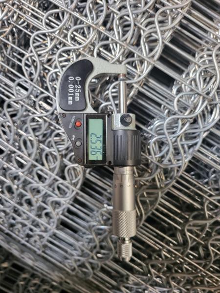 Long Lasting CWC Pipeline Reinforced Mesh Galvanized Wire 140m 280m Length