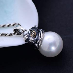 China Women Retro 925 Silver Shell Pearl Bird Pendant Necklace (XH056542W) supplier