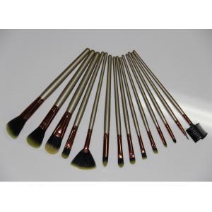 China Cosmetics Foundation Blending Blush Face Powder Brush Professional Makeup Brush Set supplier