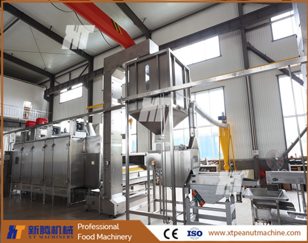 China Machine à éplucher les cacahuètes rôties automatique supplier