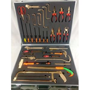 China MK-40 Counter Terrorism Equipment 40 Pieces Non Magnetic EOD Tools Set supplier