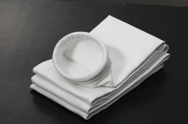 High Efficiency Polyester Needle Felt Filter Bags PTFE Membrane Customized
