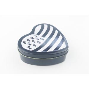 Chocolate Cookies Packaging Heart Shaped Tin Box , Fashion Empty Gift Tins