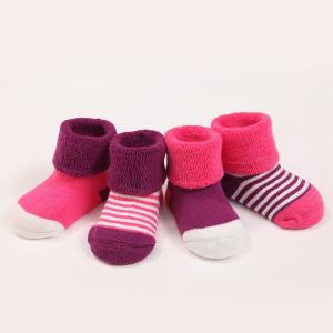 China El alto calor grueso estupendo hizo punto los calcetines preciosos suavísimos del algodón de Terry para los niños supplier