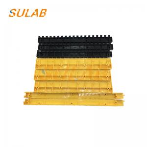 China Plastic Step Demarcation Strip Otis Escalator Spare Parts XAA455M1 XAA455L1 XAA455J1 XAA455K1 supplier
