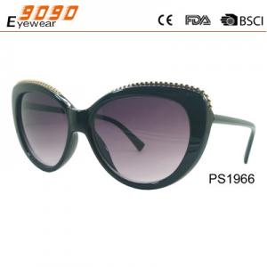 China Newest Style 2017 plastic Fashionable Sunglasses ,UV 400 Protection Lens supplier
