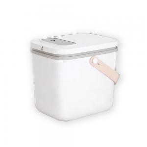 China Electric Powered 13 Liter White Vacuum Airtight Food Container Storage Box for Pets supplier