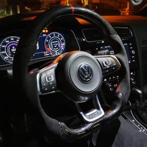 VW Series Carbon Fiber Steering Wheel Easy Installation For Smooth Steering