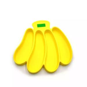 China El plátano moderno formó libre de Tray Suction Self Feeding BPA del bebé del silicón modificado para requisitos particulares supplier